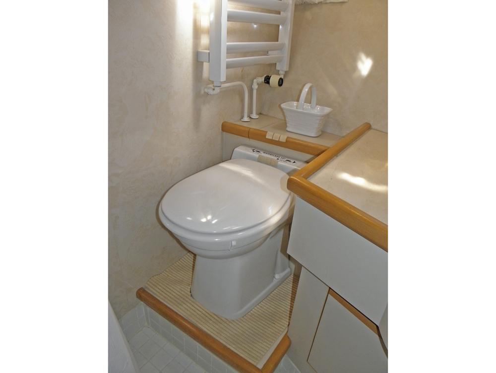 Fore ship, Accommodation